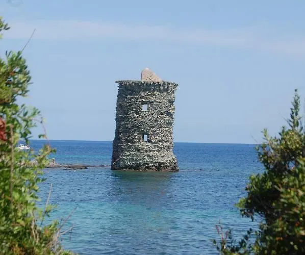 Aghjanella Oda ve Kahvaltı Patrimonio