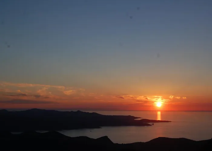 Aghjanella Frühstückspension 3*